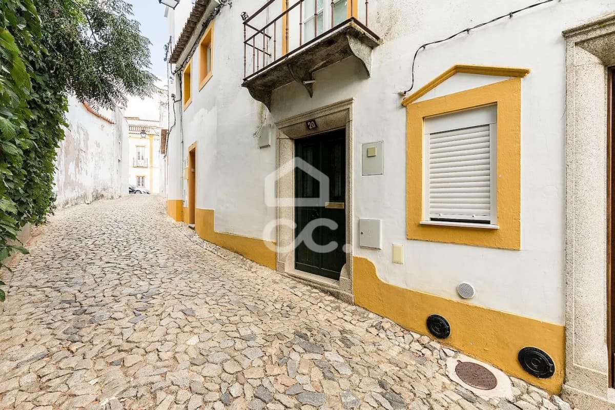 Moradia T1 Centro Histórico Évora 3
